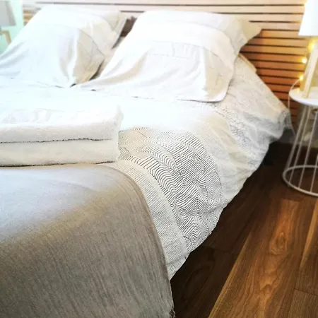Aquam & Gite, Chambres+ Μιλό